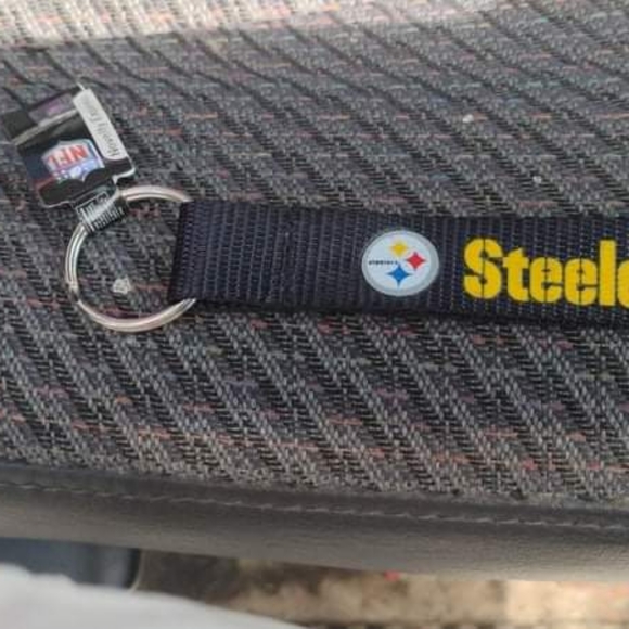 Key chain - Picture 1 of 2